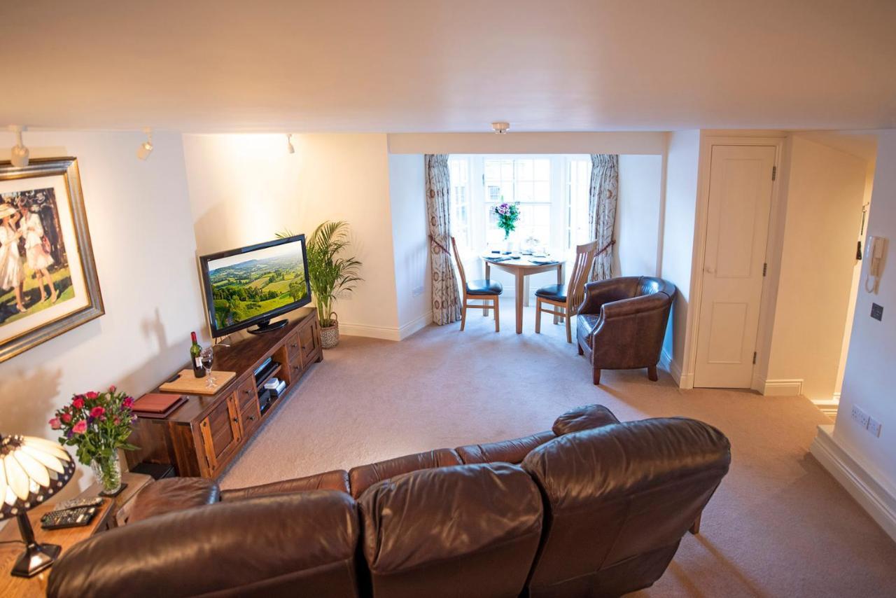 Oberon River View Apartment Bourton-on-the-Water Dış mekan fotoğraf